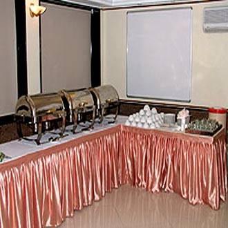 Hôtel Harmony à Rajkot Extérieur photo