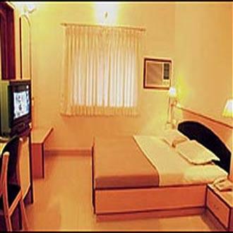 Hôtel Harmony à Rajkot Extérieur photo